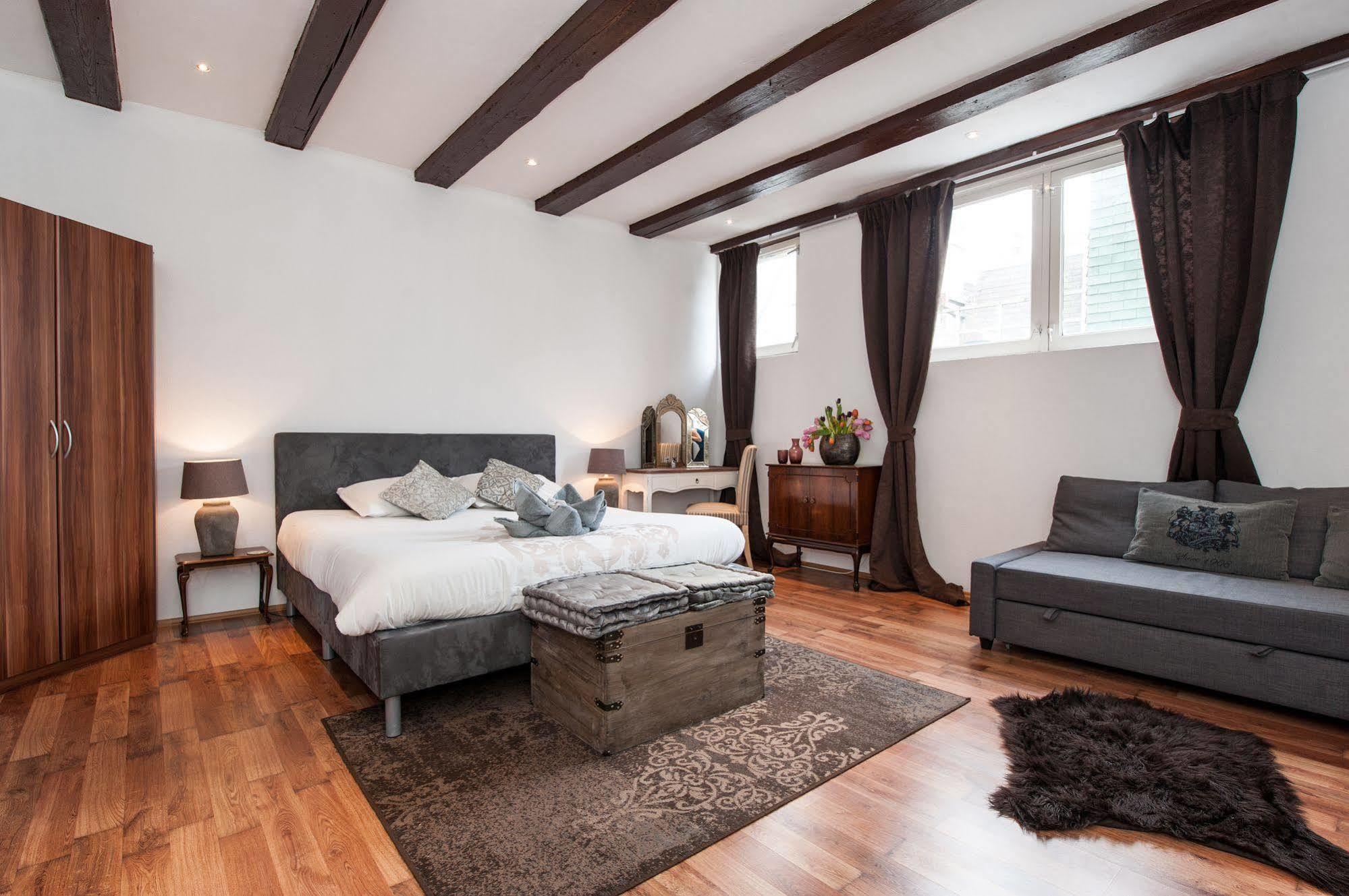 Crown Guesthouse Amsterdam Exterior photo
